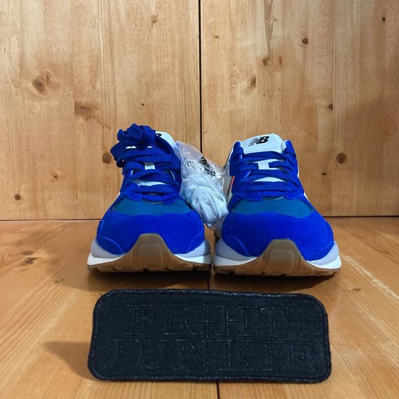 NEW! New Balance 57/40 Men Suede Training Shoes Sneakers Multiple Sizes - Picture 2 of 12